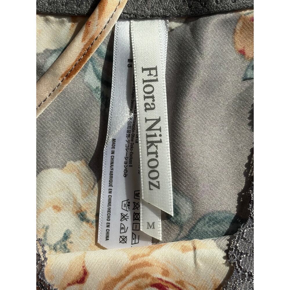 Flora Nikrooz Silky Gray Floral Pajama Set Sz M - Picture 6 of 12